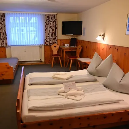 Altstadthotel Garni Frankfurter Hof *